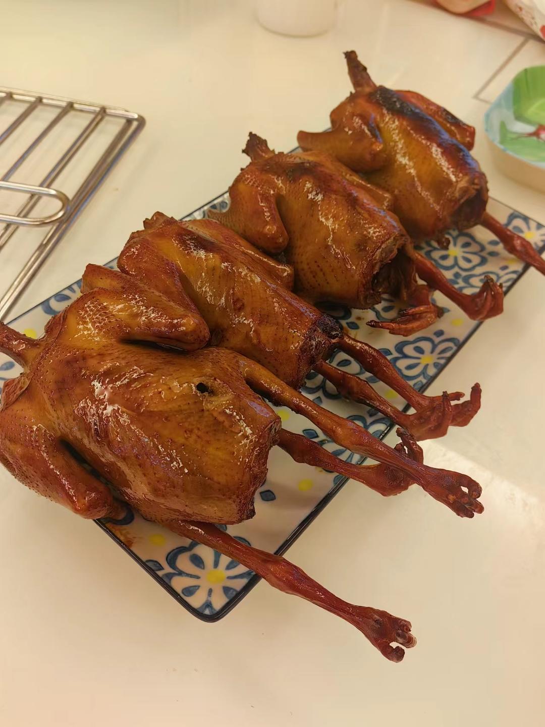 看似复杂其实简单三步的脆皮乳鸽/烤乳鸽