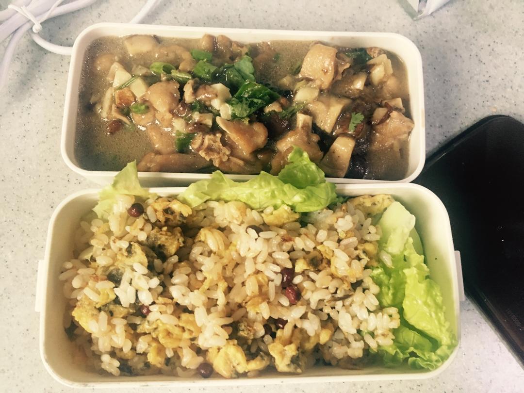 香菇滑鸡饭