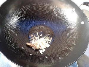 豆干芋头焖冬菇的做法 步骤4