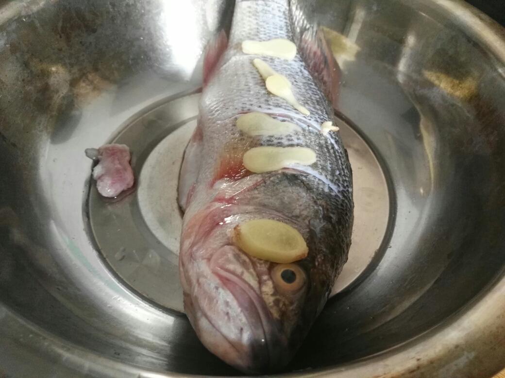 清蒸鲈鱼