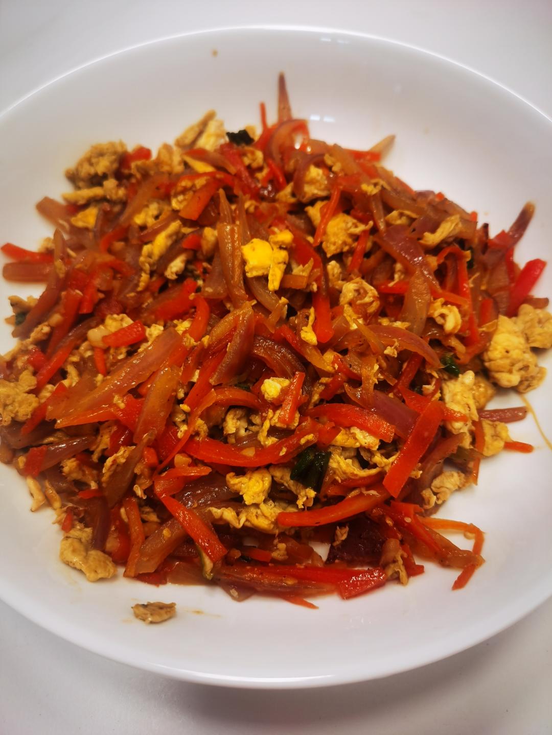 洋葱木耳胡萝卜鸡蛋