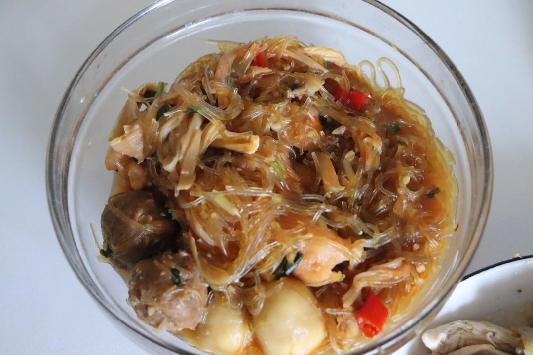 不得不说，这个蒜蓉粉丝煲是粉丝界的天花板