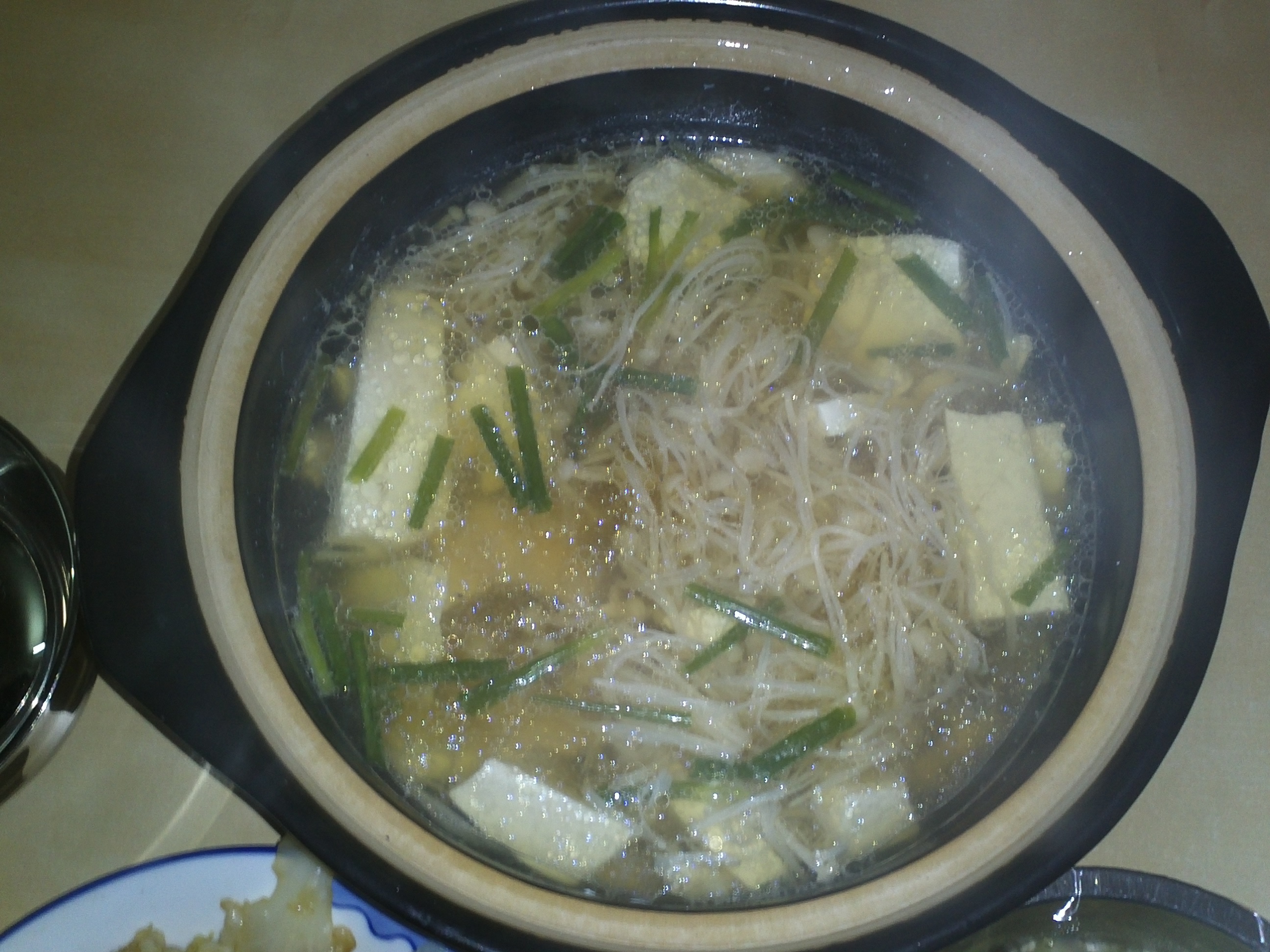 金针菇豆腐肉片汤