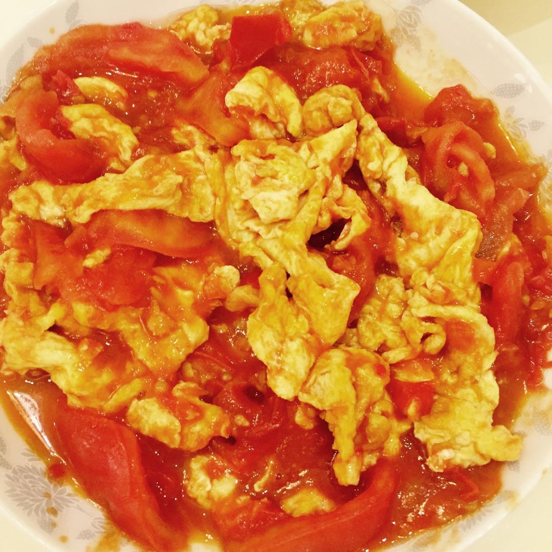 半醒做的西红柿炒鸡蛋