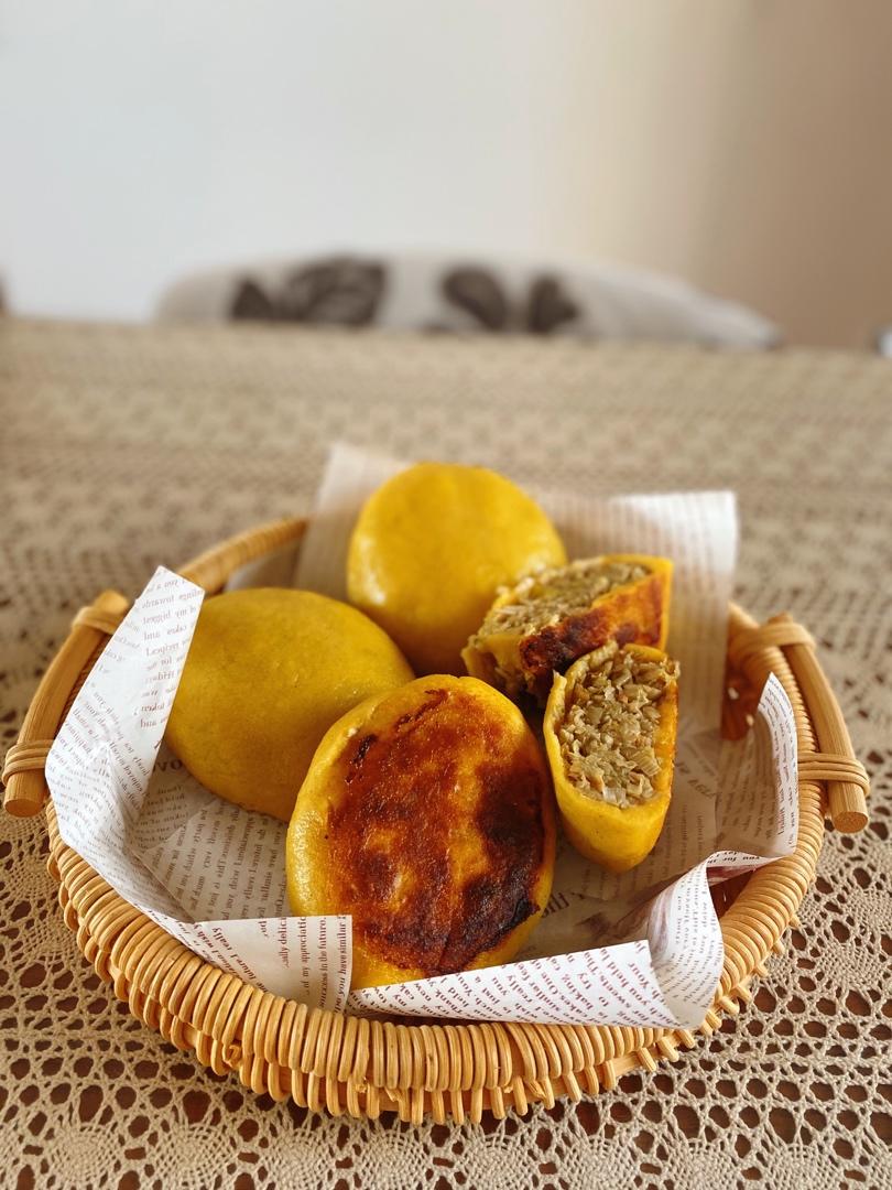 萝卜缨油滋啦菜饼子