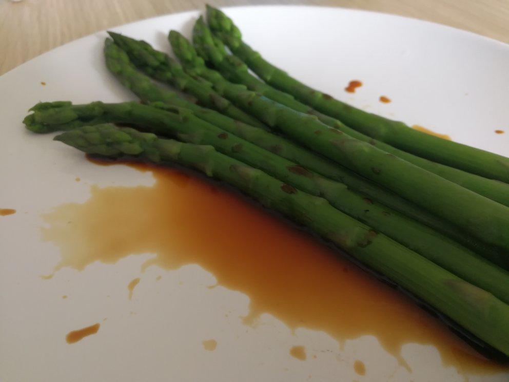 白灼芦笋