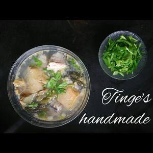 潮州酸菜鳐鱼汤的做法 步骤4