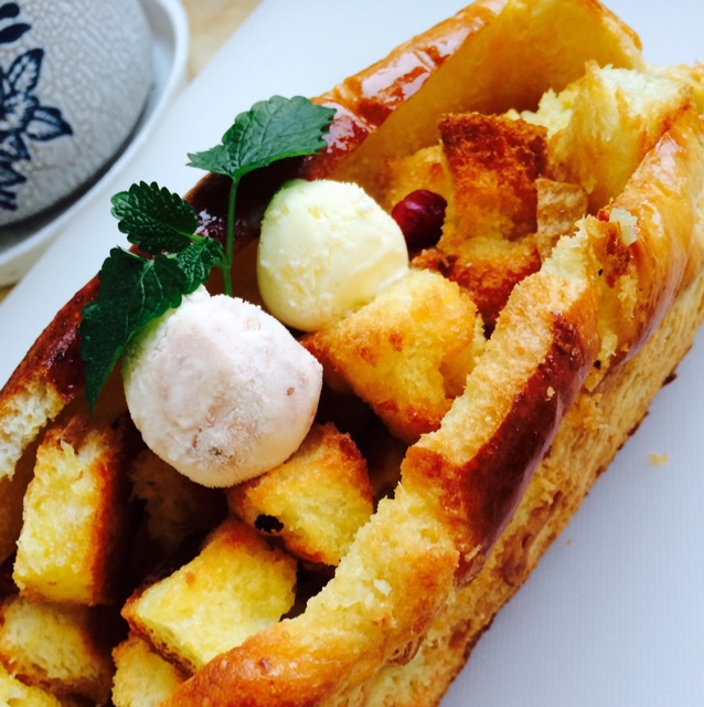 蜂蜜莓果厚多士