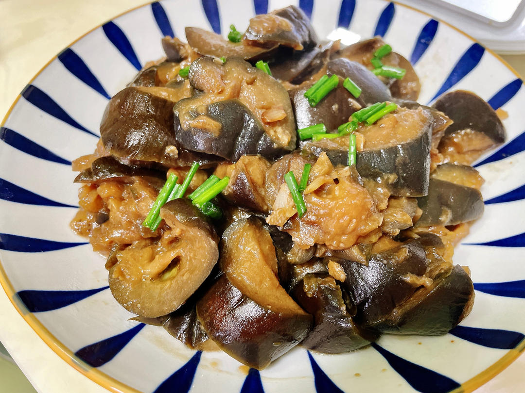 小美酱爆茄子