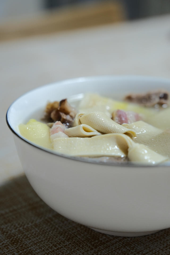 中餐｜浓郁奶白的腌笃鲜（白汤的秘密）