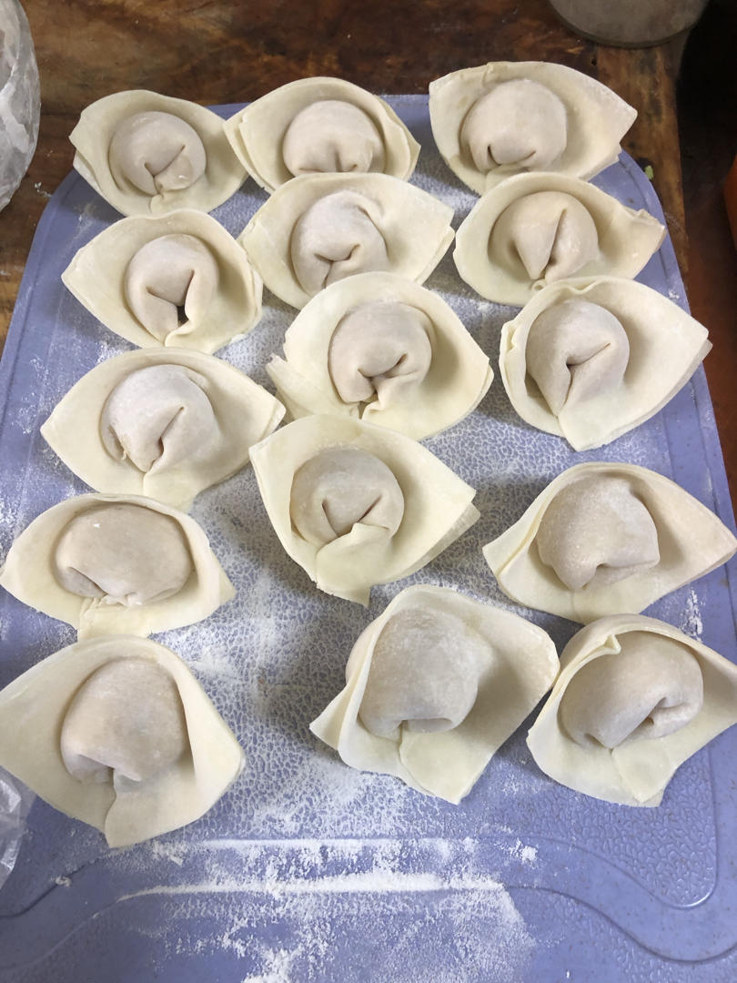馄饨（两种包法）