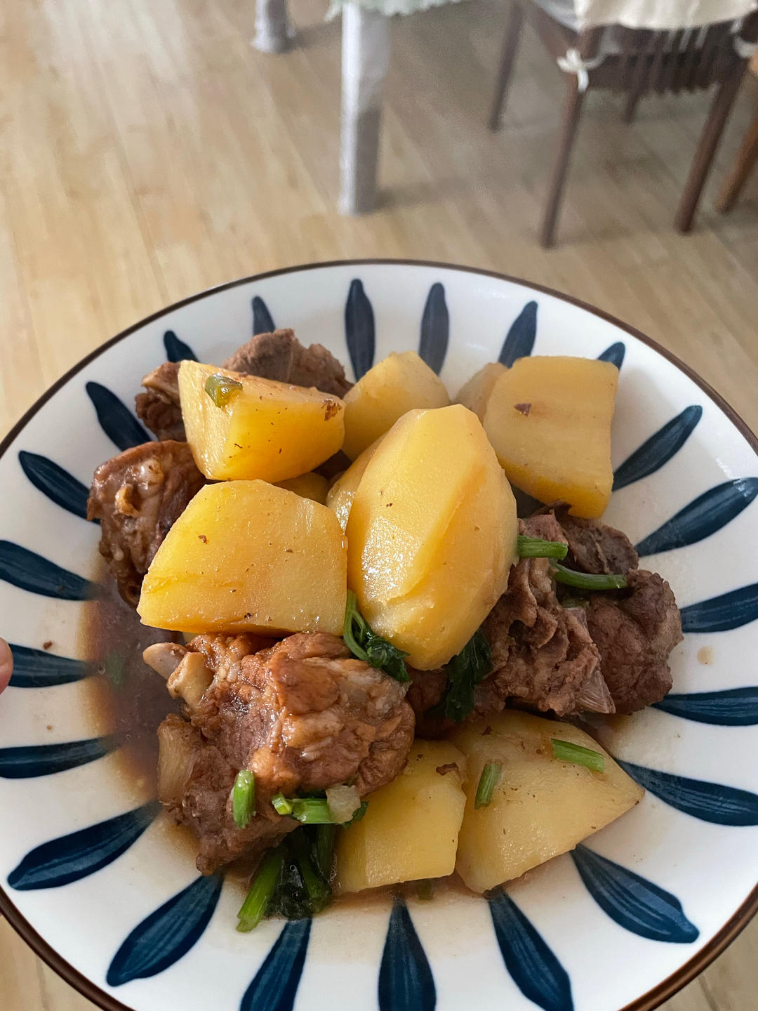 土豆烧排骨