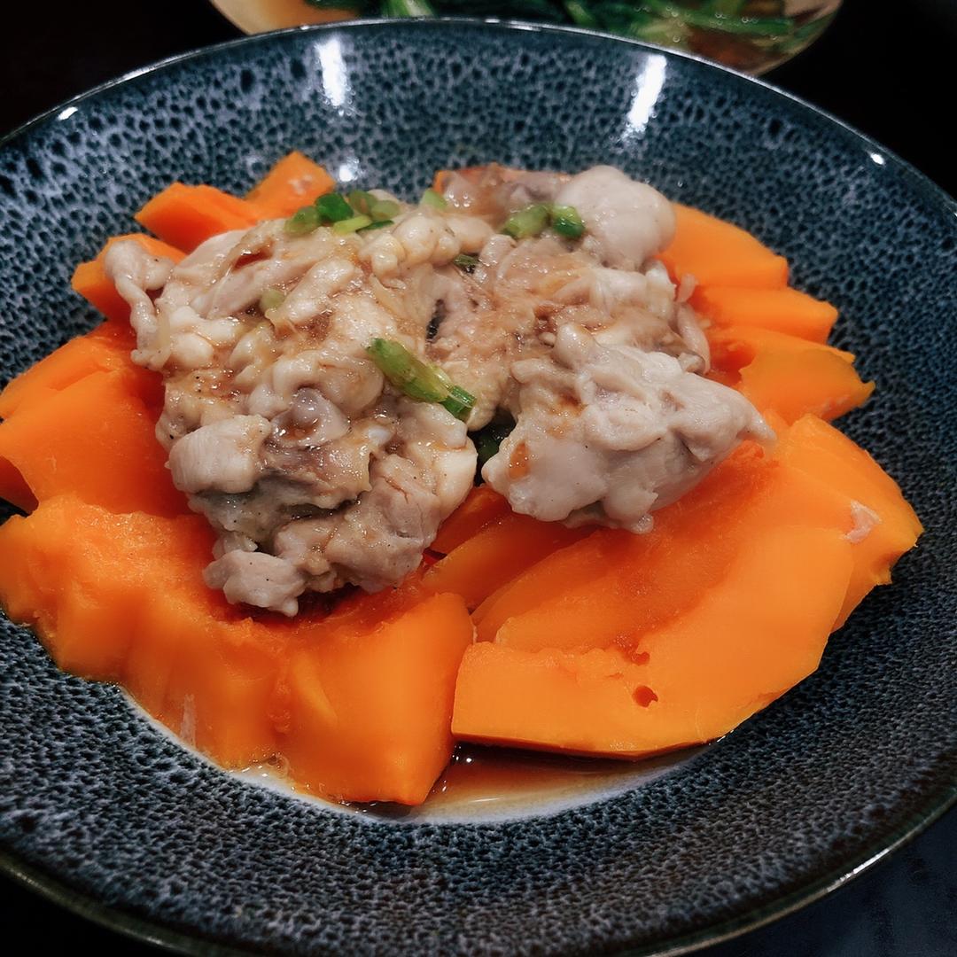 南瓜蒸鸡腿～～孩子爱吃的菜