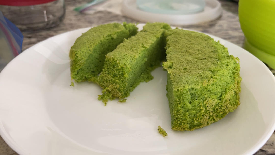 菠菜山药蒸糕