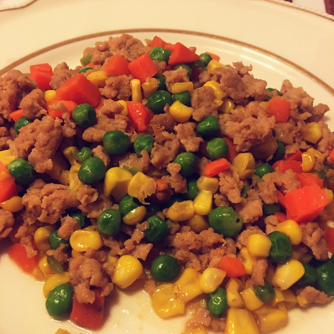 胡萝卜黄瓜鸡胸肉