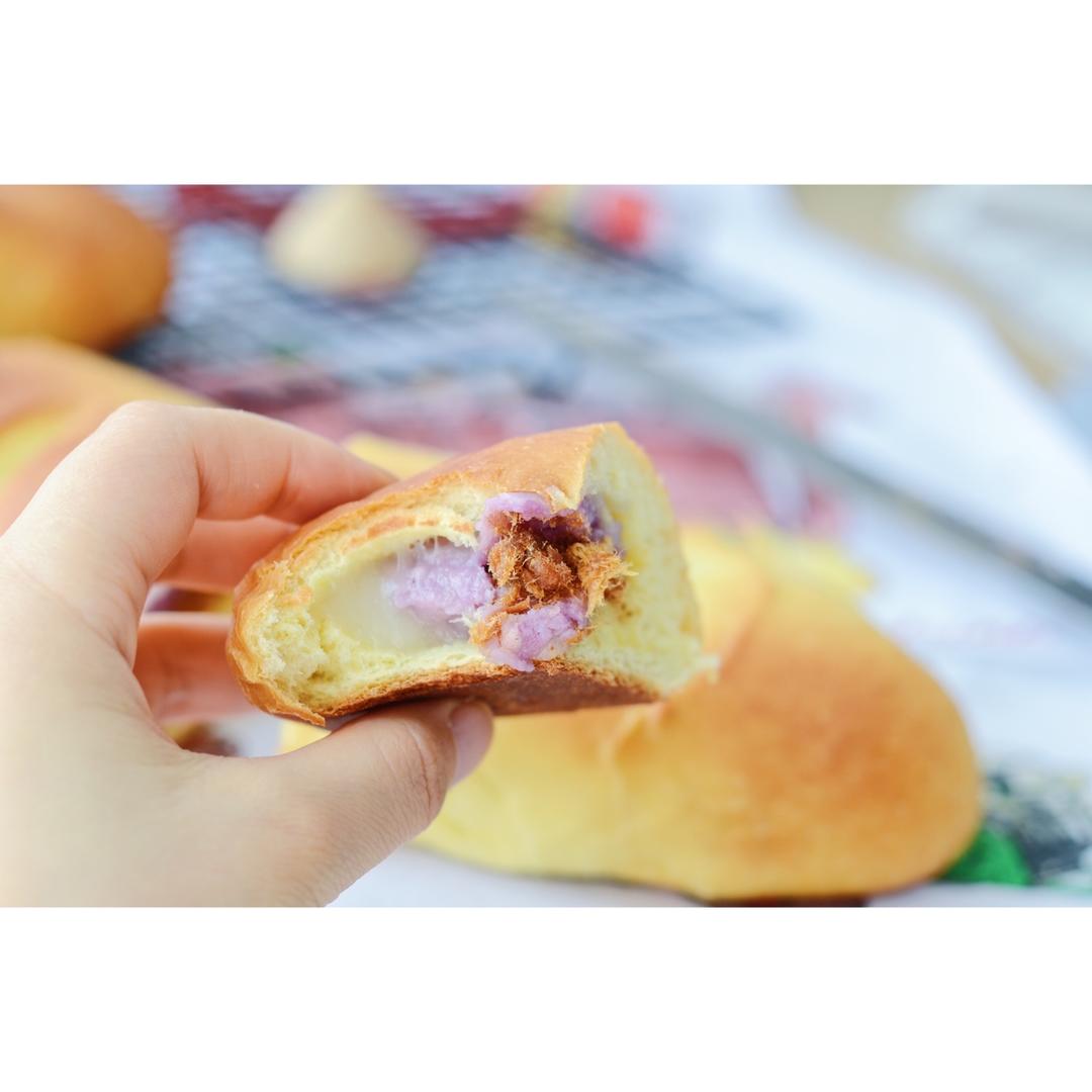 蓝莓奶酪面包