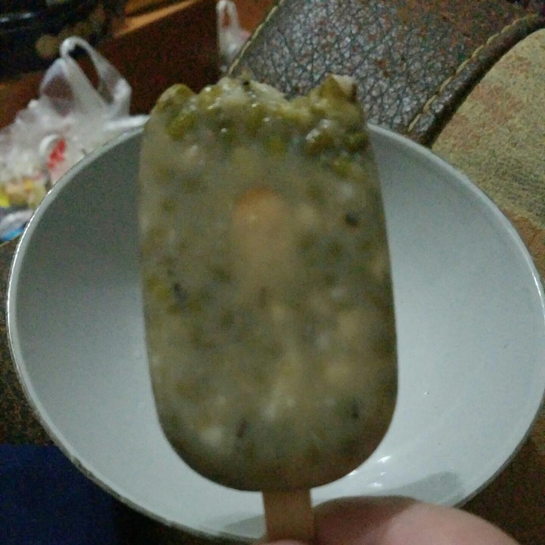 自制奶香绿豆棒冰（清凉夏日的必备品）内附绿豆汤不会变成褐色的技巧