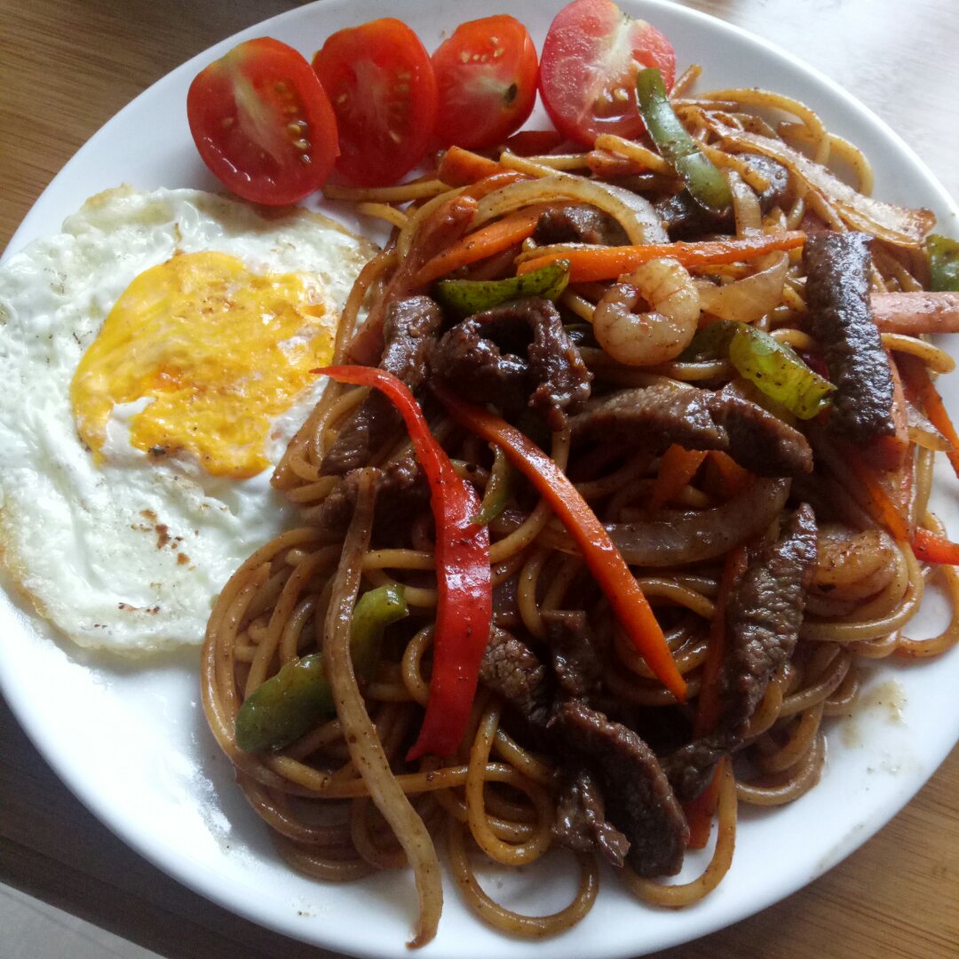 黑椒牛柳炒意面