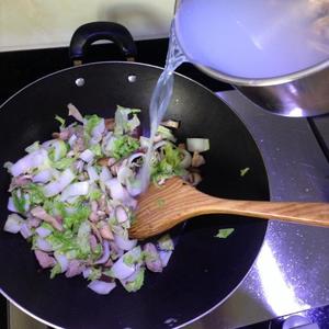 青菜皮蛋虾仁粥的做法 步骤4
