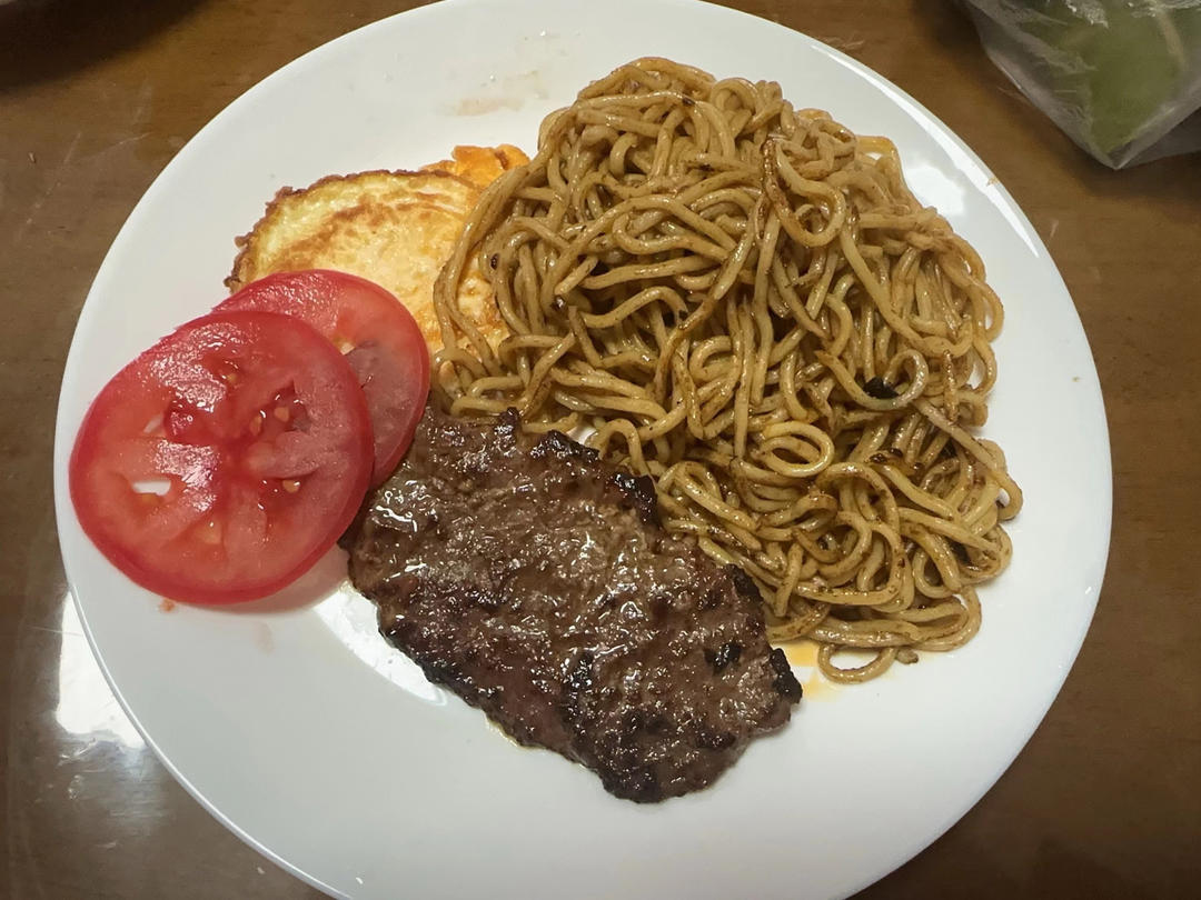 黑椒牛排（配酱汁做法）