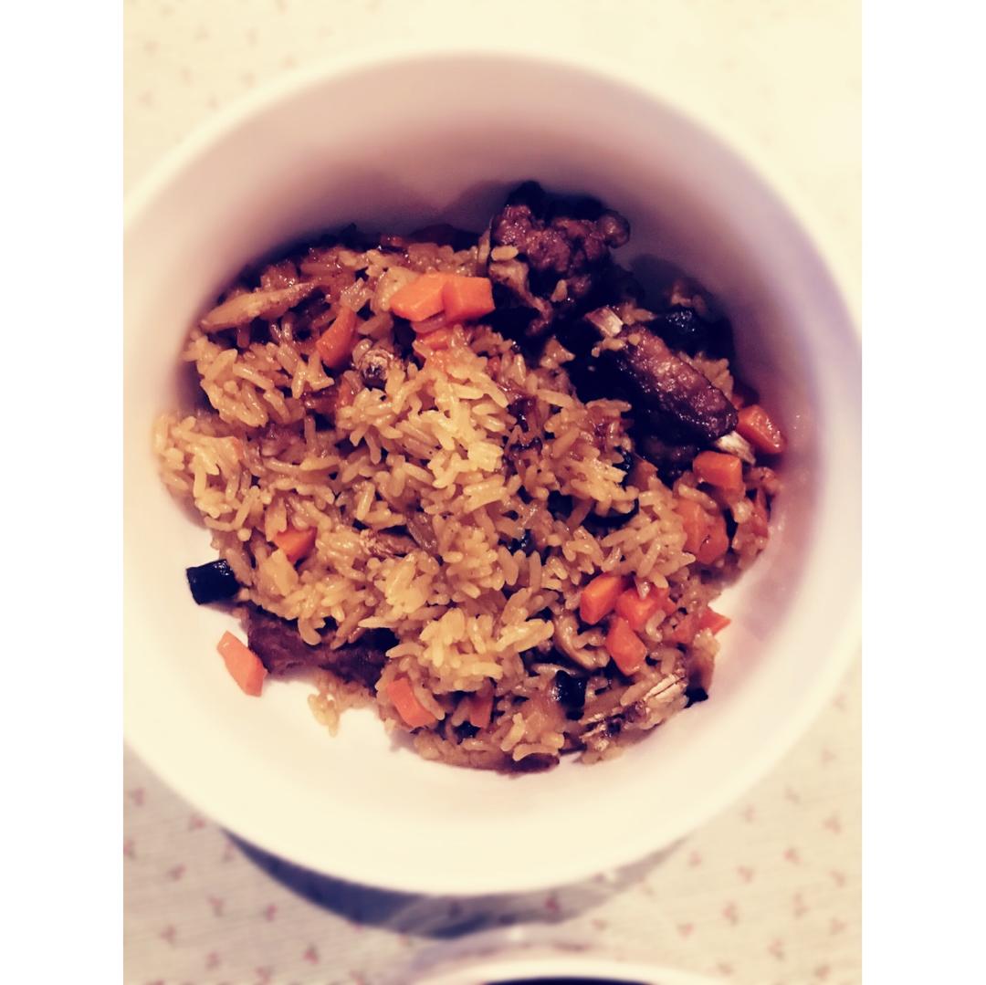 喷香排骨焖饭（爆好吃）