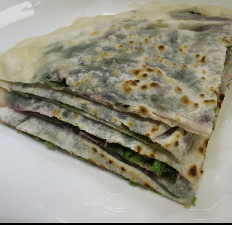 小不乖大宝贝做的烙菜馍