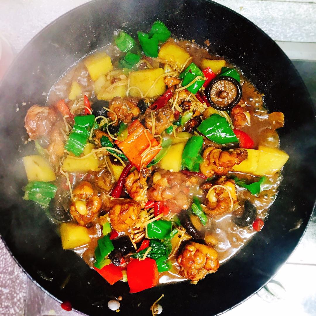 好吃到原地爆炸的黄焖鸡