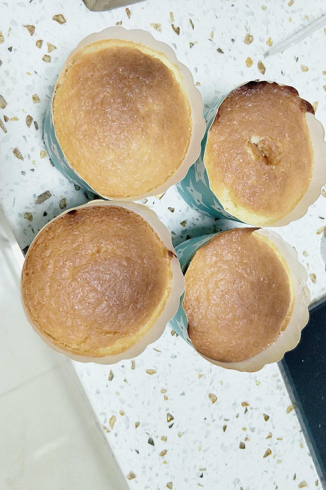 不会回缩的纸杯蛋糕--海氏烤箱定制