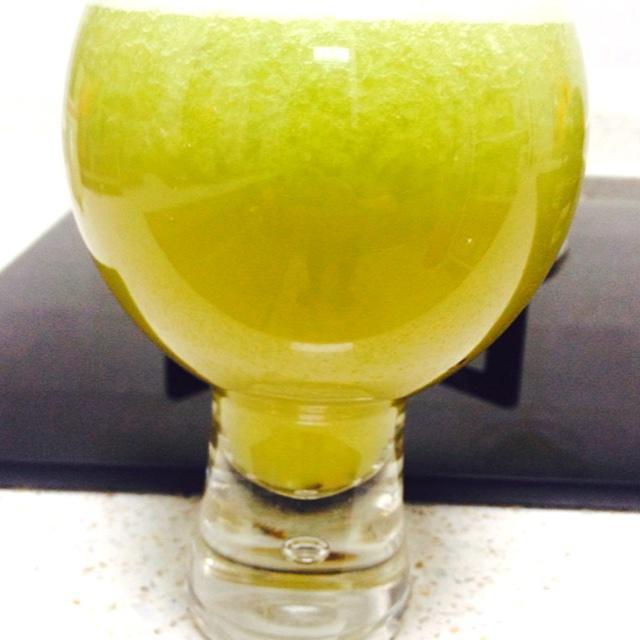 圆白菜弥猴桃柚子汁的做法