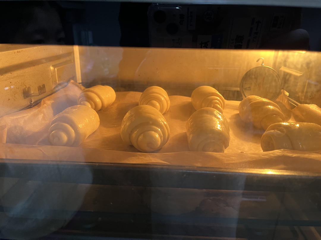 面包初体验之黄油卷（适合新手小白）