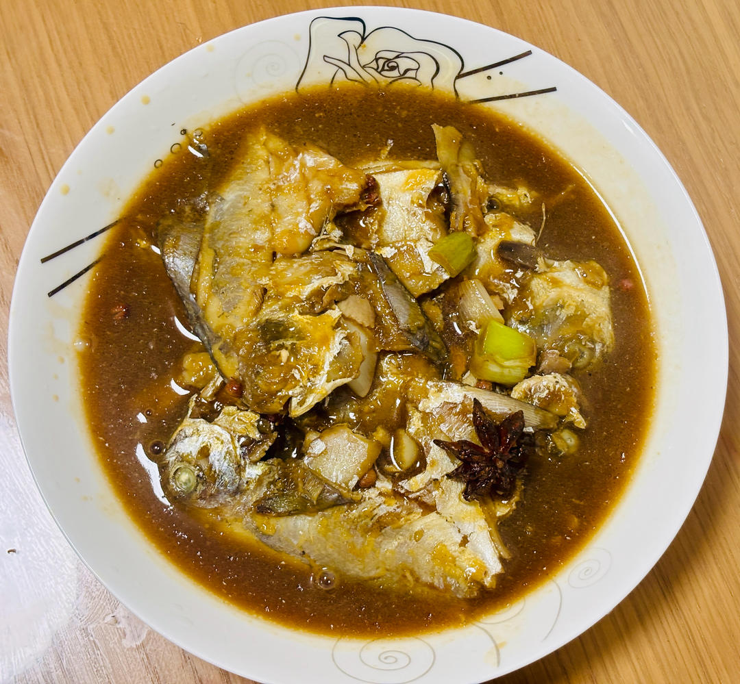 传统中式红烧平鱼