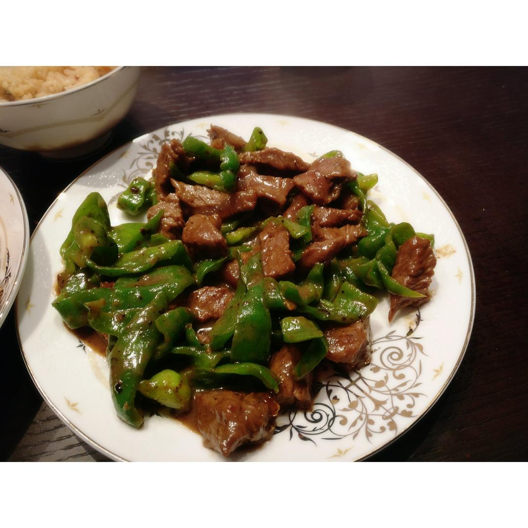 【黑椒牛柳】