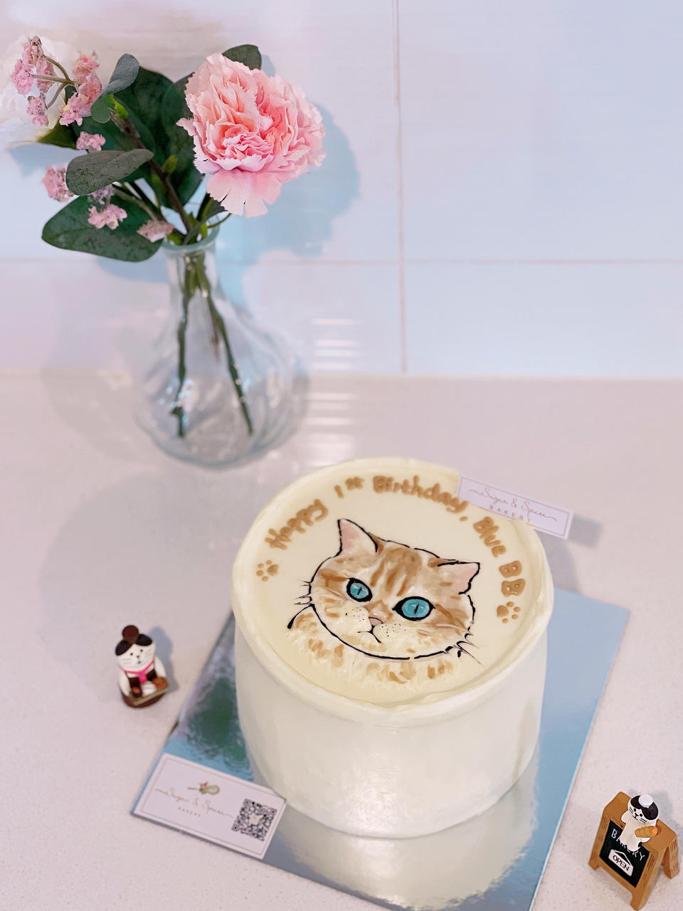 淡奶油手绘蛋糕