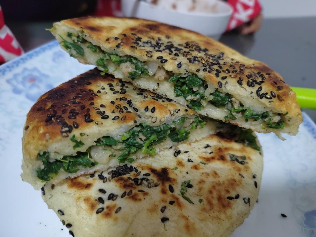 早餐吃荠菜馅饼，又香又软孩子爱吃