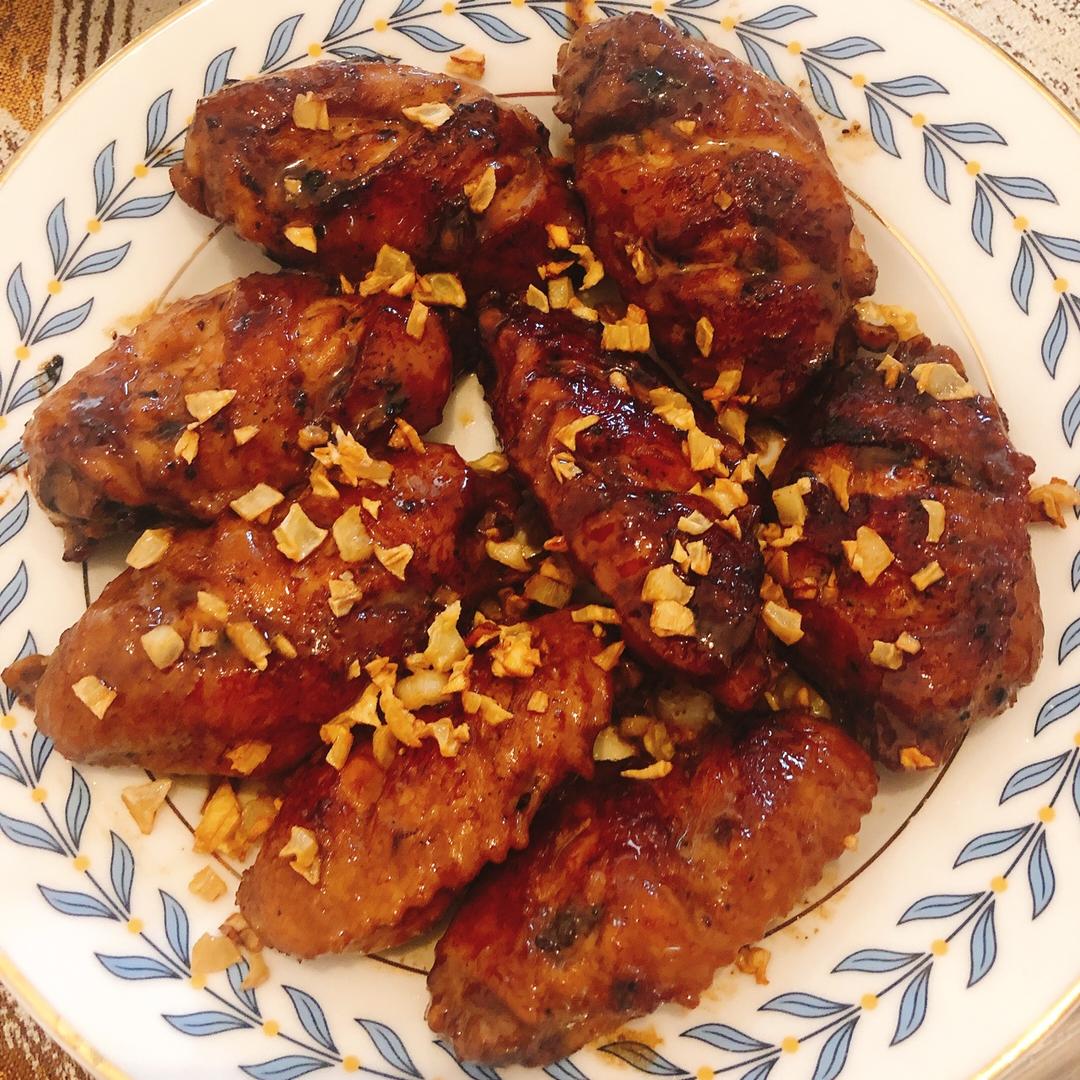 不要再可乐鸡翅了，求求你试试蒜香鸡翅吧，香味捅破天花板！