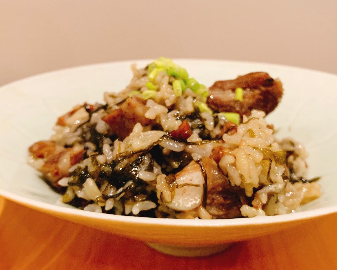 排骨鱿鱼香肠紫菜饭（电饭煲版）的做法