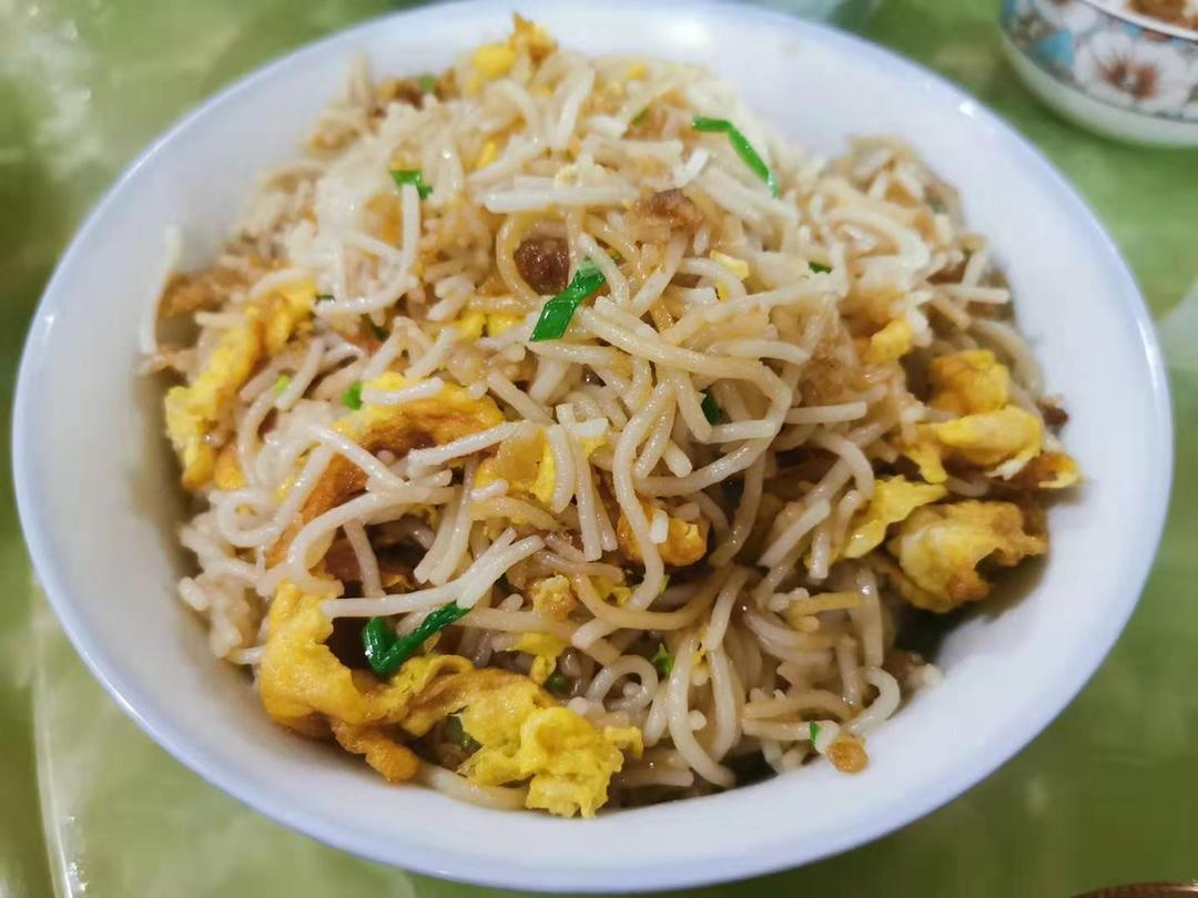 鸡蛋炒粉