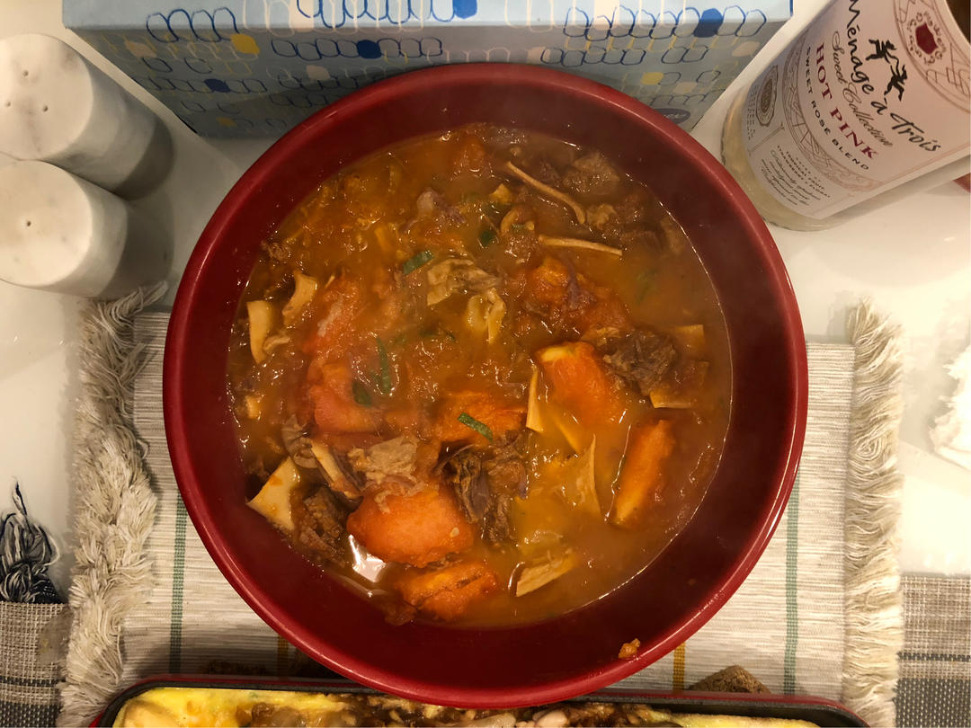 番茄牛腩煲