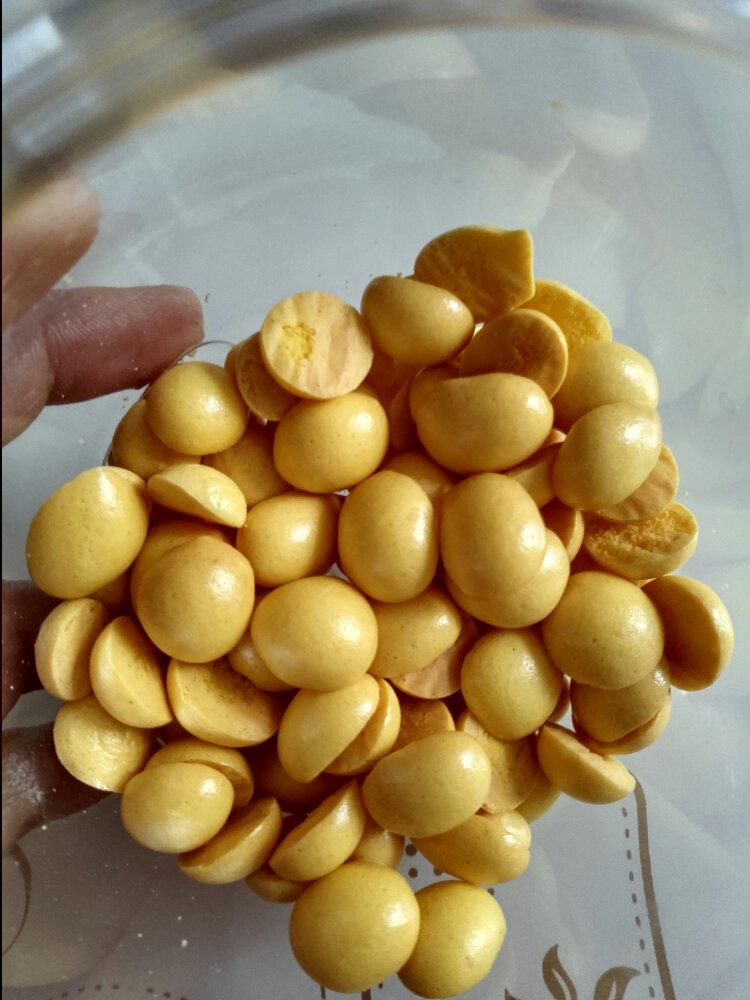 入口即化的无添加蛋黄溶豆