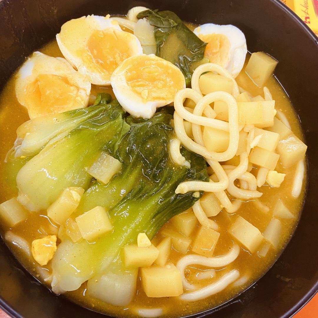 咖喱鱼丸乌冬面