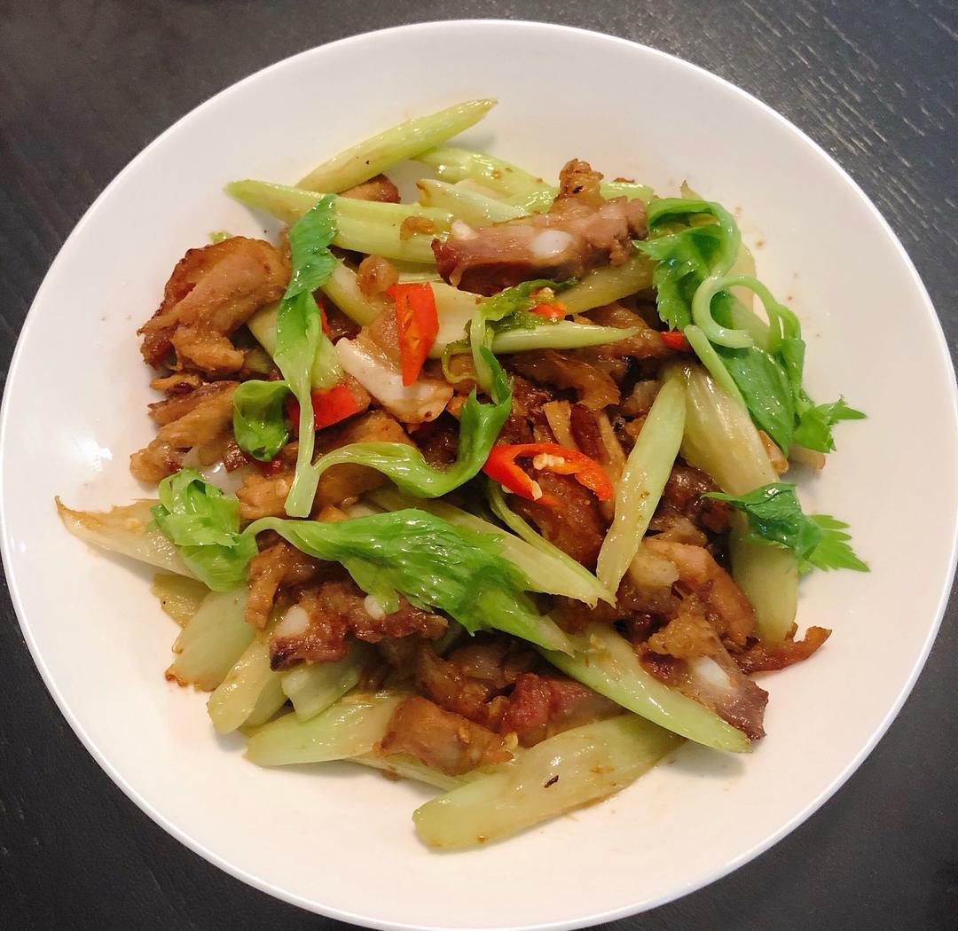 西芹炒肉