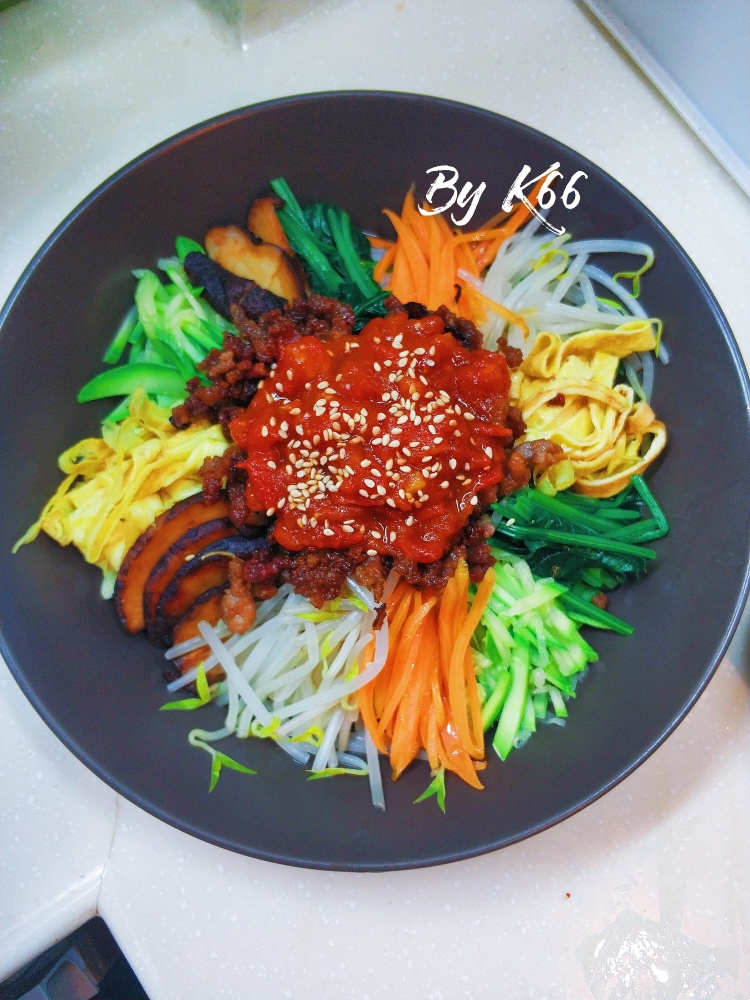 小朋友吃的不辣版伪韩式拌饭（비빔밥）k66出品的做法