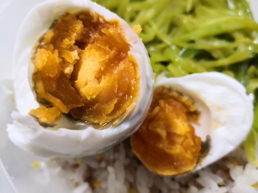咸鸭蛋的3种腌法
