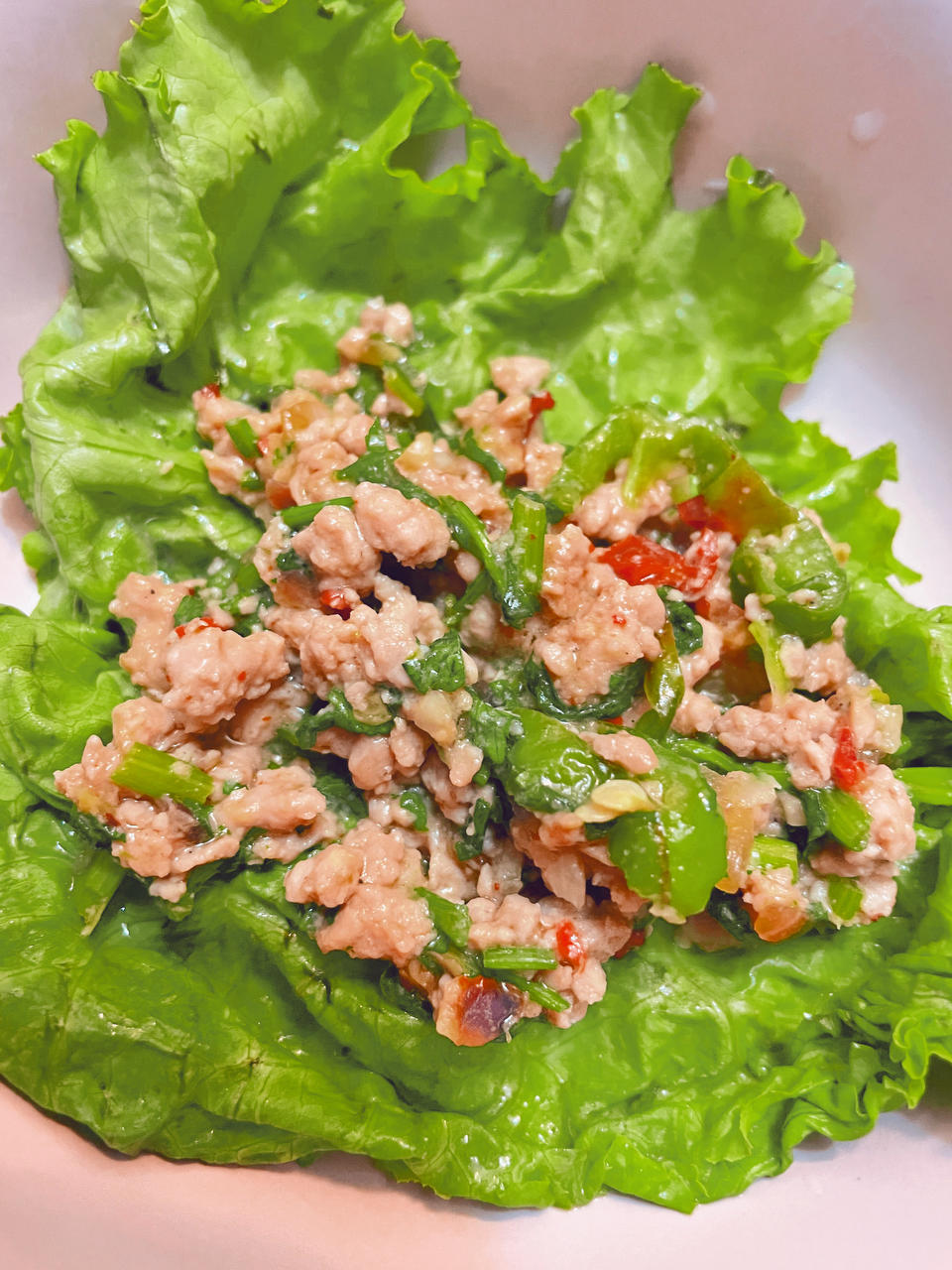 泰式秋葵肉碎生菜包