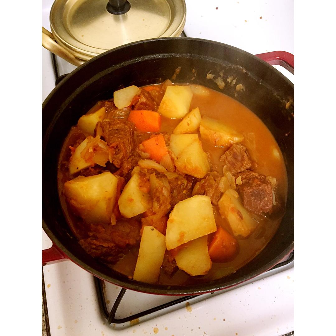 土豆炖牛肉