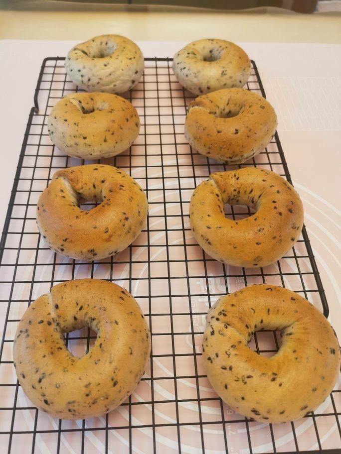 原味贝果🥯/黑芝麻贝果🥯