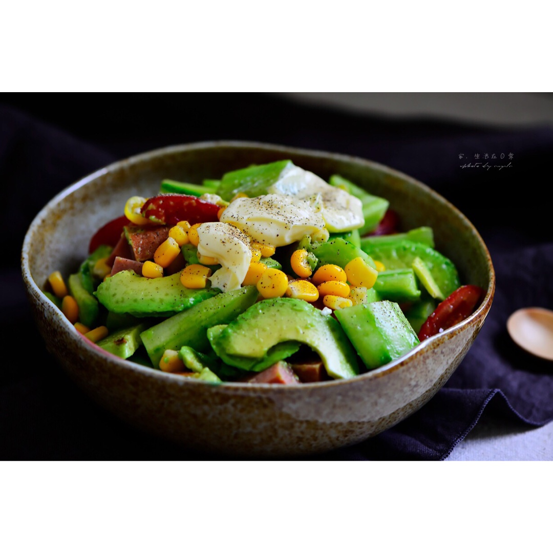 【减脂小厨房】牛油果沙拉