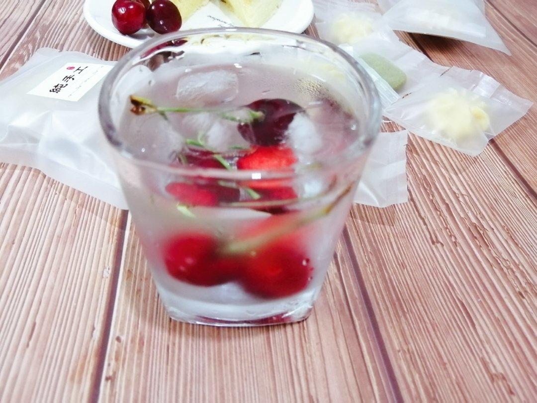 夏日车厘子气泡饮