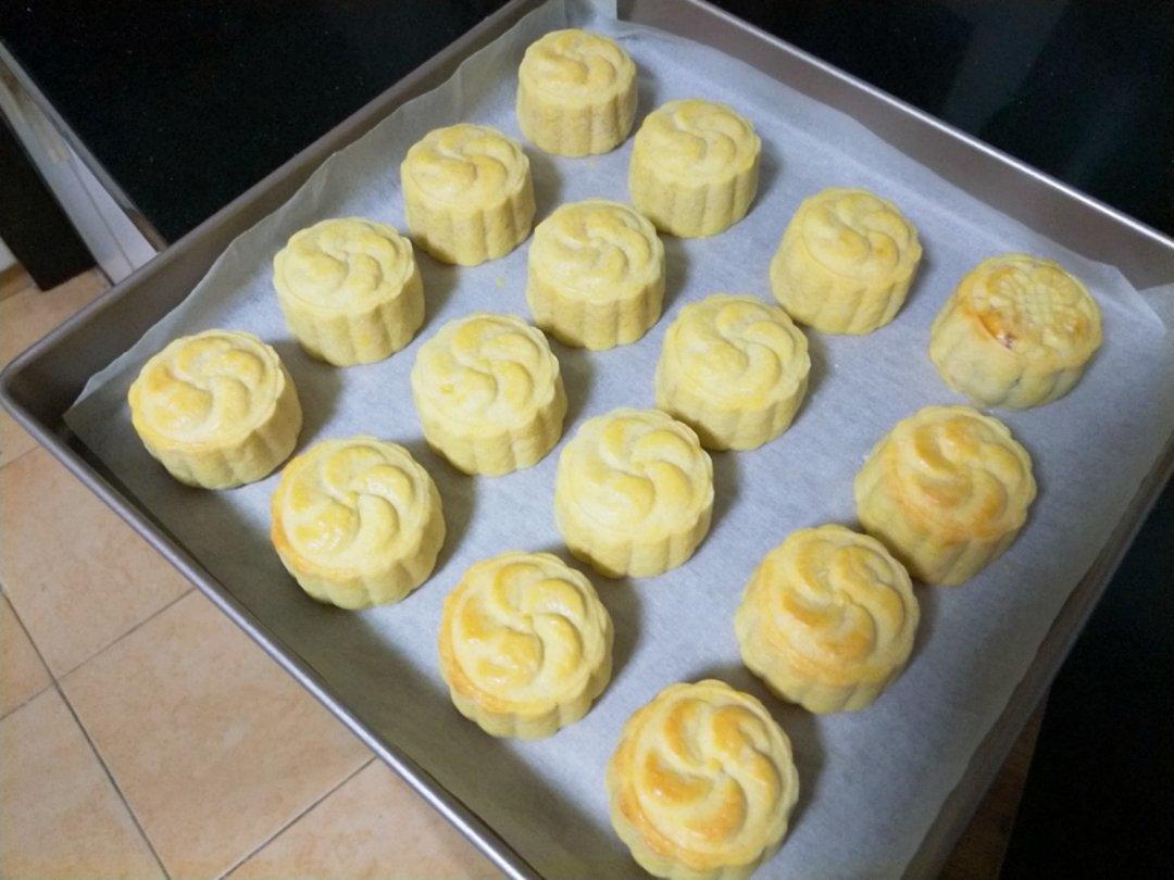 还原半岛奶黄月饼