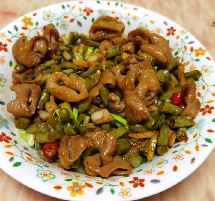 酸豆角炒肥肠04